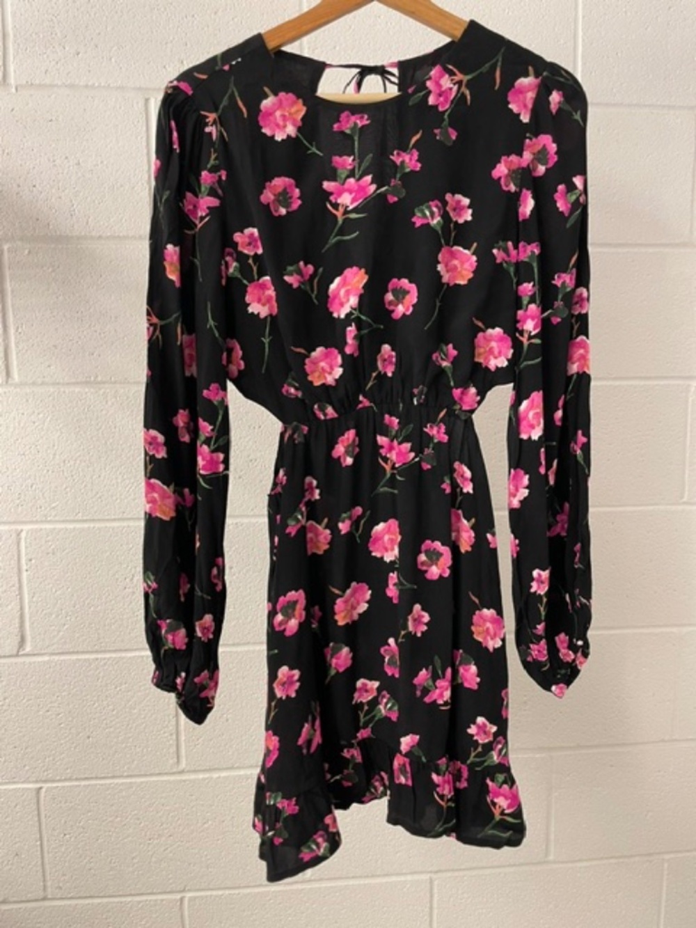 Forever21 // Floral Dress // Long Sleeve // Size M